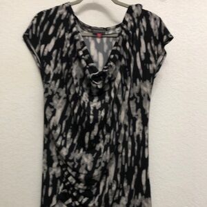 Vince Camuto Stylish Black and Gray Women's Top